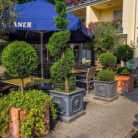 Hotel-Restaurant Zum Baeumle Süßen Exterior foto
