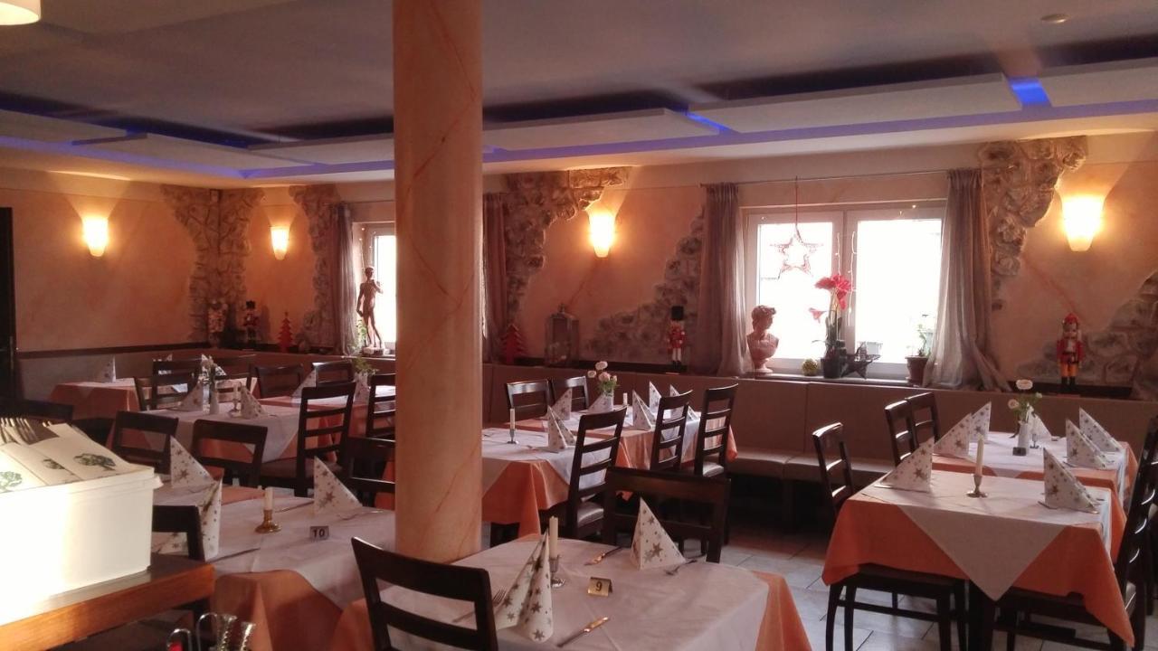 Hotel-Restaurant Zum Baeumle Süßen Exterior foto